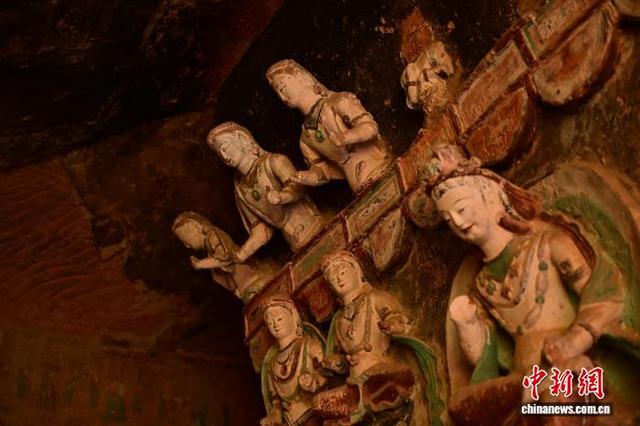 图为金塔寺石窟中的造像。高莹 摄
