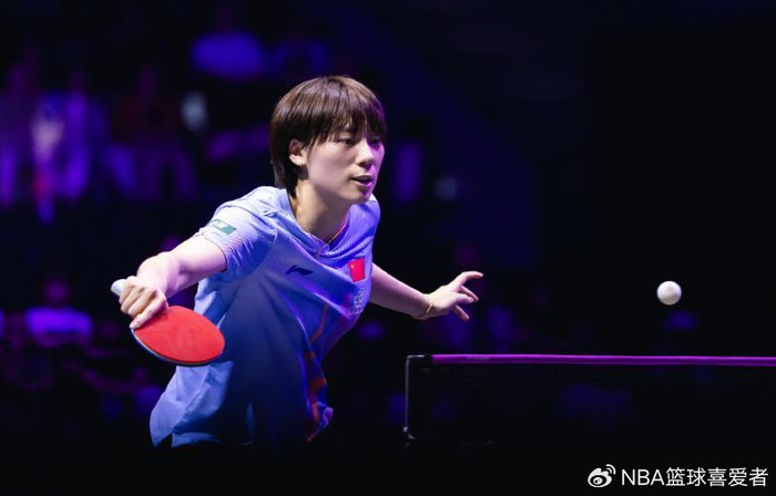 欧冠大满贯：单局造11-3惨案！陈熠3-0吊打澳洲老将，晋级女单32强