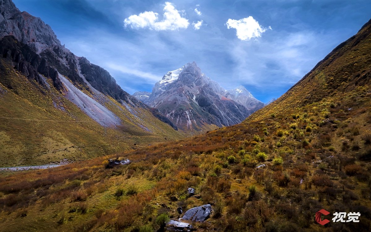 甘白路的秋天，是横断山脉写下的金色长诗︱C视觉·秋游四川